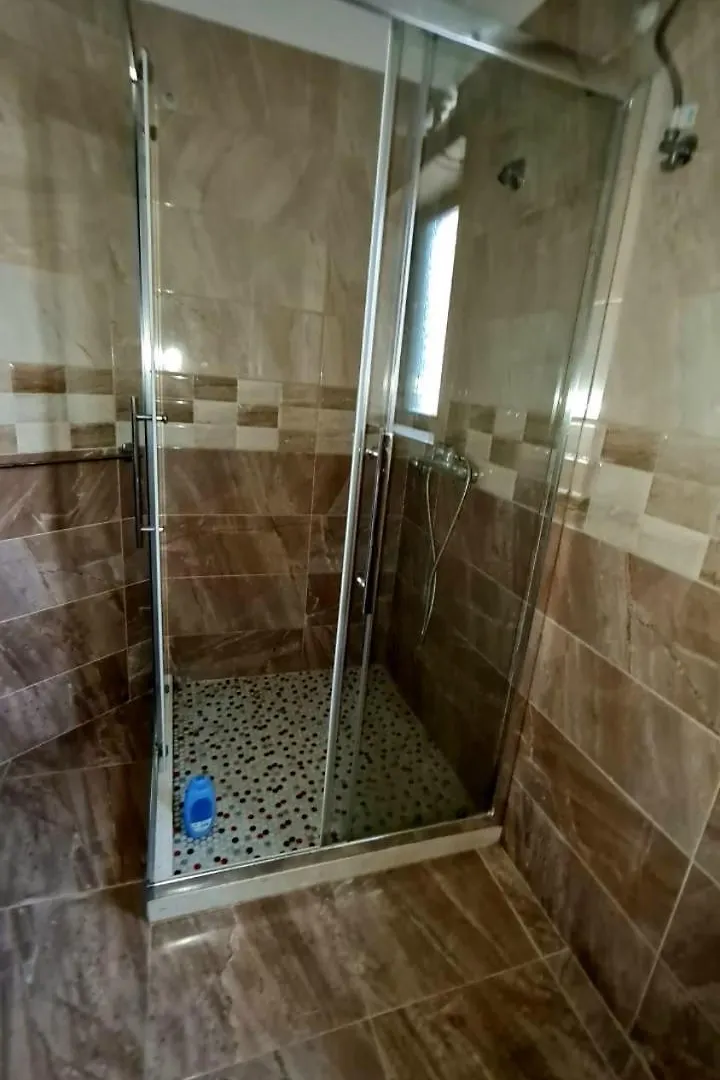 Calmly, Spacious Apartment Next To Usa Embassy Tirana