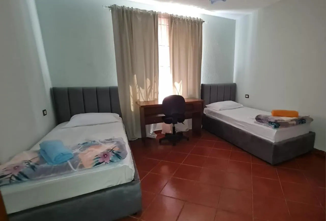 Calmly, Spacious Apartment Next To Usa Embassy Tirana